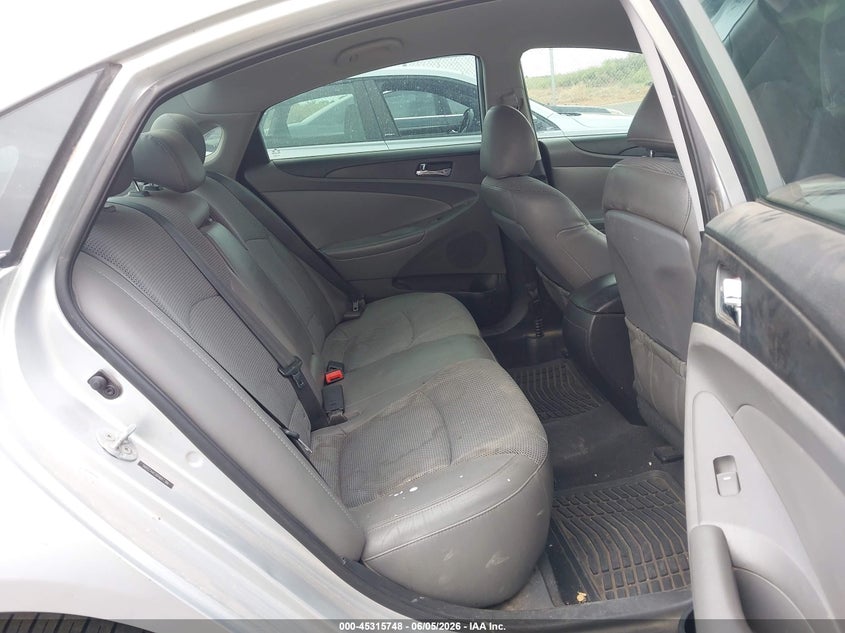 2013 Hyundai Sonata VIN 5NPEC4AC0DH683386 IAAI salvage auction — NORMAL WEAR, Salvage Title, sold $700 on 2026-07-15 (photo 8)