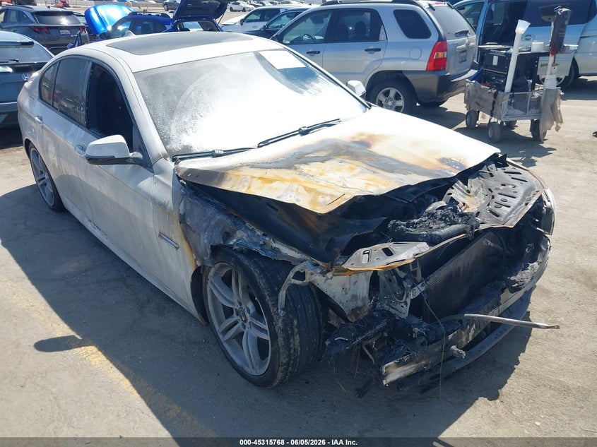 2014 BMW 5er VIN WBA5B1C55ED917218 IAAI salvage auction — NORMAL WEAR, Salvage Title, sold $300 on 2026-07-22 (photo 1)