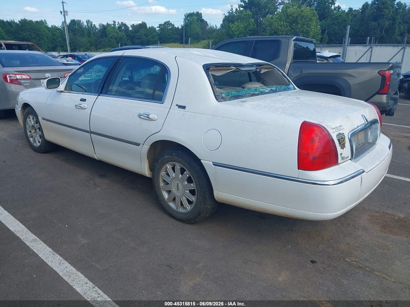 2007 Lincoln TOWN CAR VIN 1LNHM82V27Y628972 IAAI salvage auction — ROOF, Salvage (Mississippi), sold $1,000 on 2026-07-09 (photo 3)