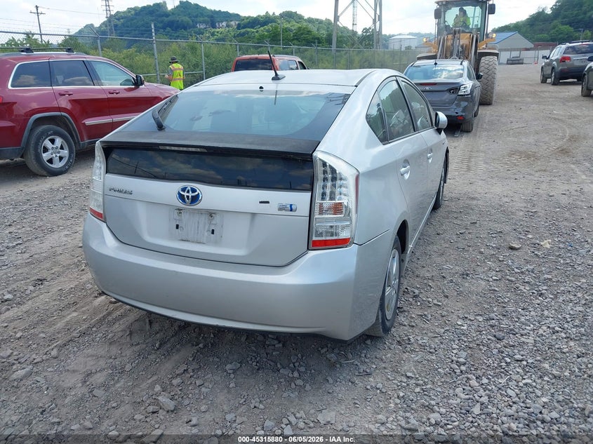 2011 Toyota Prius VIN JTDKN3DU5B0299898 IAAI salvage auction — NORMAL WEAR, Clear (Pennsylvania), sold $800 on 2026-07-14 (photo 4)