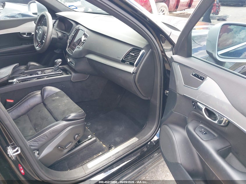 2016 Volvo Xc90 VIN YV4A22PM5G1057993 IAAI salvage auction — SIDE, Original (Texas), sold $4,500 on 2026-07-22 (photo 5)