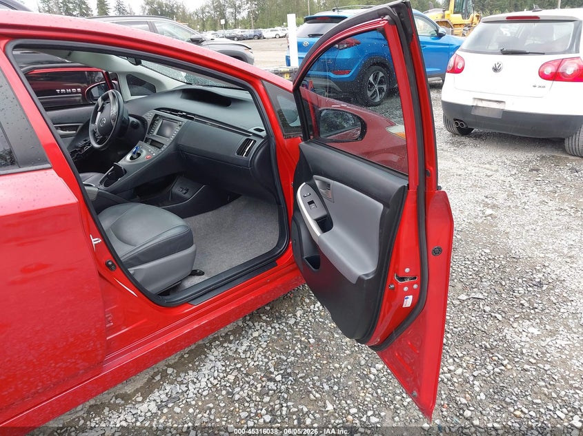 2014 Toyota Prius VIN JTDKN3DU6E1816866 IAAI salvage auction — LEFT SIDE, Salvage Title, sold $1,750 on 2026-07-08 (photo 5)