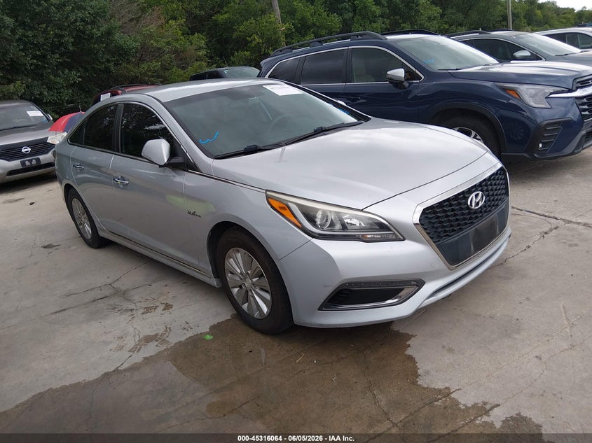 2017 Hyundai Sonata VIN KMHE24L31HA075658 IAAI salvage auction — NORMAL WEAR, Original (Texas), sold $975 on 2026-07-20 (photo 1)