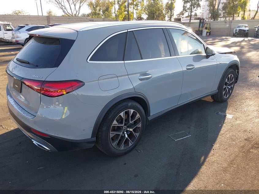 2025 Mercedes-benz Glc VIN W1NKM5GB5SF414773 IAAI salvage auction — RIGHT FRONT, Salvage Certificate (California), sold $28,250 on 2026-07-31 (photo 4)