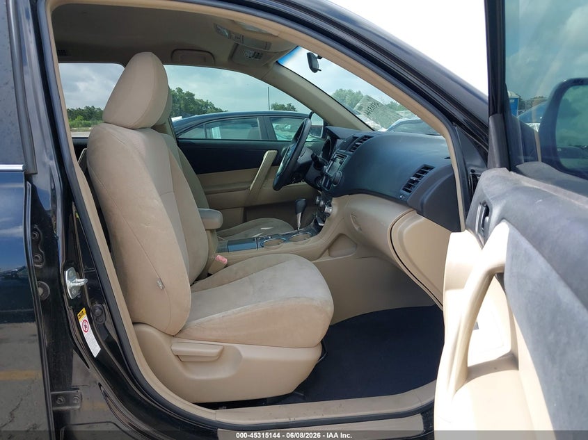 2013 Toyota Highlander VIN 5TDZA3EH5DS044986 IAAI salvage auction — NORMAL WEAR, Clear (Texas), sold $3,650 on 2026-07-23 (photo 5)