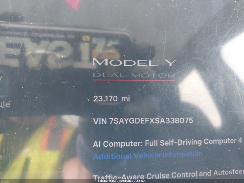 2025 Tesla Model y VIN 7SAYGDEFXSA338075 IAAI salvage auction — LEFT FRONT, Salvage Title, sold $16,600 on 2026-07-30 (photo 7)