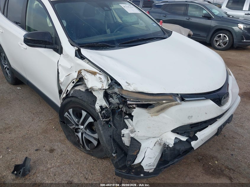 2018 Toyota Rav 4 VIN JTMZFREV5JJ736538 IAAI salvage auction — RIGHT FRONT, Salvage Title, sold $3,900 on 2026-07-28 (photo 6)