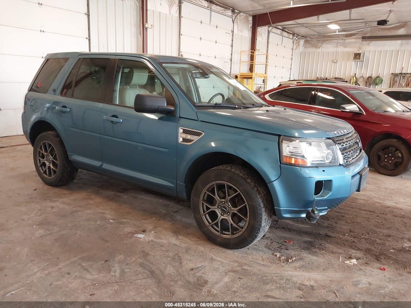 2014 Land rover Lr2 VIN SALFR2BG3EH408175 IAAI salvage auction — FRONT END, Salvage Title, sold $650 on 2026-07-21 (photo 1)