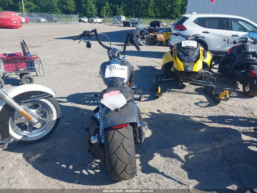 2017 Harley-davidson Breakout VIN 1HD1BFV19HB034455 IAAI salvage auction — LEFT & RIGHT, Salvage (Massachusetts), sold $4,250 on 2026-07-08 (photo 6)