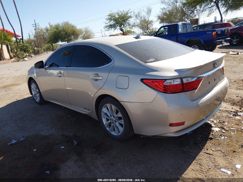 2013 Lexus ES VIN JTHBW1GG7D2013255 IAAI salvage auction — REAR END, Salvage Title, sold $5,100 on 2026-07-05 (photo 3)