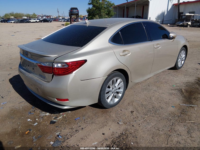 2013 Lexus ES VIN JTHBW1GG7D2013255 IAAI salvage auction — REAR END, Salvage Title, sold $5,100 on 2026-07-05 (photo 4)