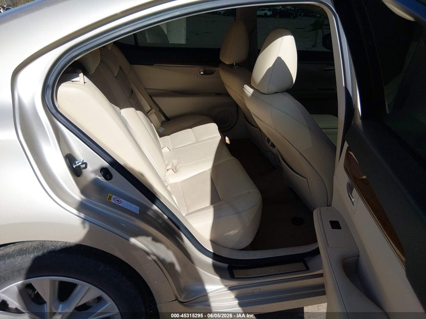 2013 Lexus ES VIN JTHBW1GG7D2013255 IAAI salvage auction — REAR END, Salvage Title, sold $5,100 on 2026-07-05 (photo 8)