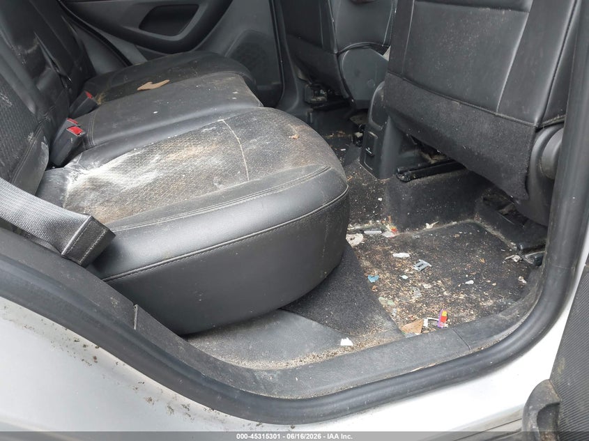 2022 Buick Encore VIN KL4CJASM6NB519155 IAAI salvage auction — FRONT & REAR, Clear (South Carolina), sold $475 on 2026-07-10 (photo 8)