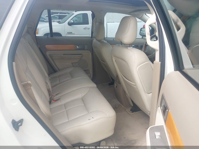 2007 Lincoln Mkx VIN 2LMDU68C27BJ08989 IAAI salvage auction — LEFT FRONT, Salvage (Texas), sold $800 on 2026-07-10 (photo 8)