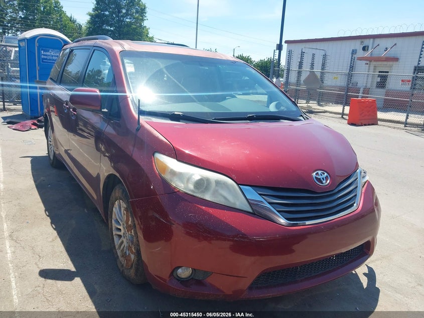 2012 Toyota Sienna VIN 5TDYK3DC9CS225943 IAAI salvage auction — FRONT & REAR, Salvage Title, sold $1,200 on 2026-07-20 (photo 1)