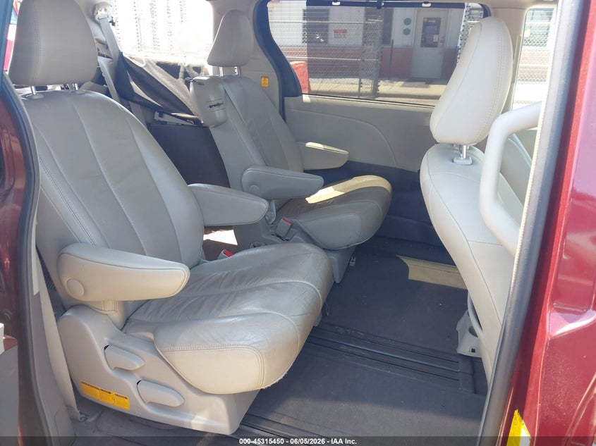 2012 Toyota Sienna VIN 5TDYK3DC9CS225943 IAAI salvage auction — FRONT & REAR, Salvage Title, sold $1,200 on 2026-07-20 (photo 8)