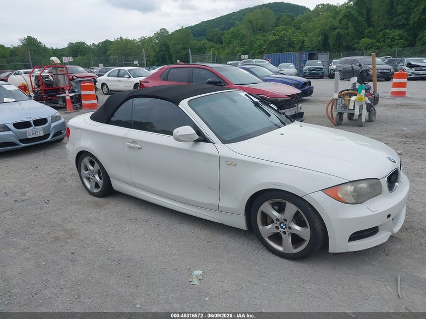 2011 BMW 1er VIN WBAUN7C56BVM25499 IAAI salvage auction — UNKNOWN, Clear (Virginia), sold $1,100 on 2026-07-14 (photo 1)