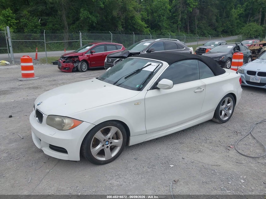 2011 BMW 1er VIN WBAUN7C56BVM25499 IAAI salvage auction — UNKNOWN, Clear (Virginia), sold $1,100 on 2026-07-14 (photo 2)