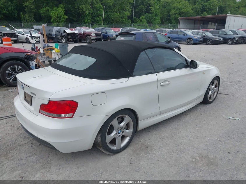 2011 BMW 1er VIN WBAUN7C56BVM25499 IAAI salvage auction — UNKNOWN, Clear (Virginia), sold $1,100 on 2026-07-14 (photo 4)
