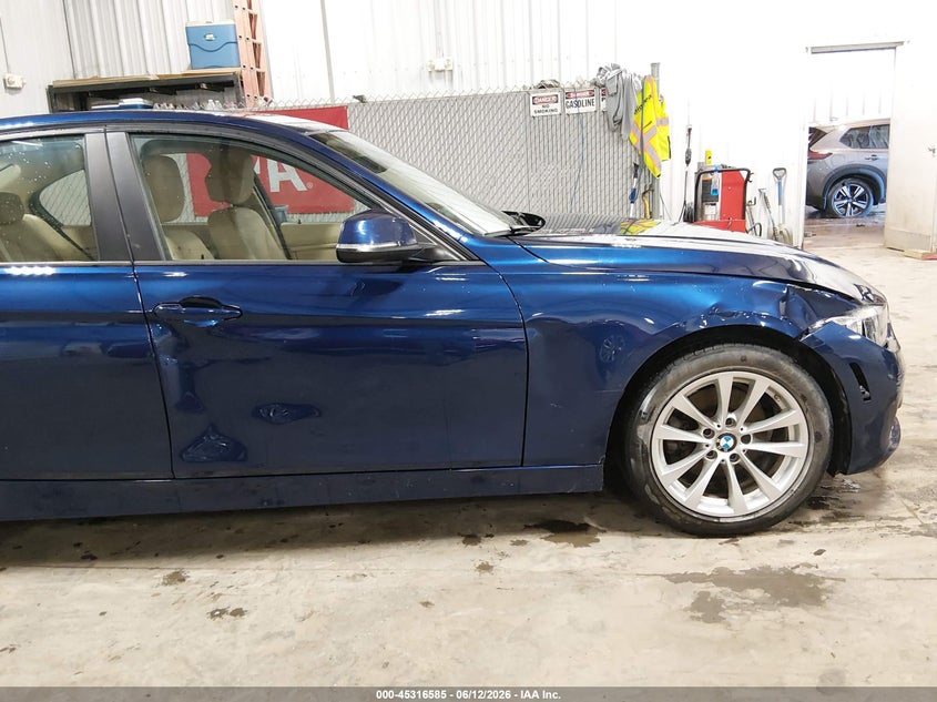 2016 BMW 3er VIN WBA8E5G57GNT94982 IAAI salvage auction — RIGHT FRONT, Salvage (Iowa), sold $5,875 on 2026-07-07 (photo 6)
