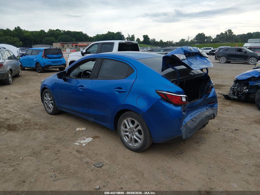 2017 Toyota Yaris VIN 3MYDLBYV1HY182105 IAAI salvage auction — REAR END, Salvage Title, sold $2,250 on 2026-07-08 (photo 3)