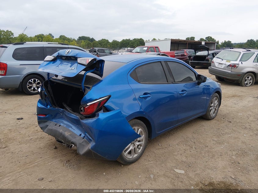 2017 Toyota Yaris VIN 3MYDLBYV1HY182105 IAAI salvage auction — REAR END, Salvage Title, sold $2,250 on 2026-07-08 (photo 4)