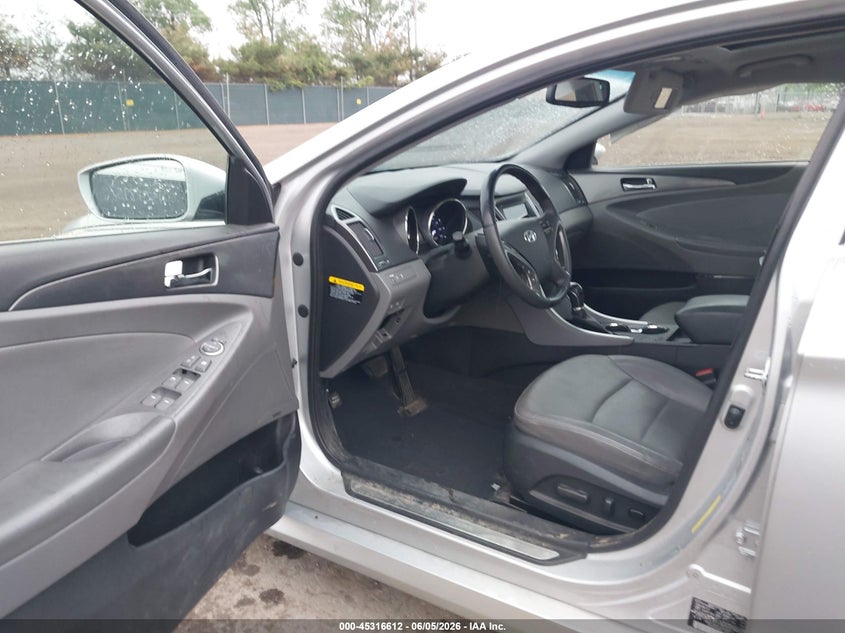 2012 Hyundai Sonata VIN KMHEC4A41CA028812 IAAI salvage auction — SIDE, Clear (Indiana), sold $25 on 2026-07-28 (photo 5)