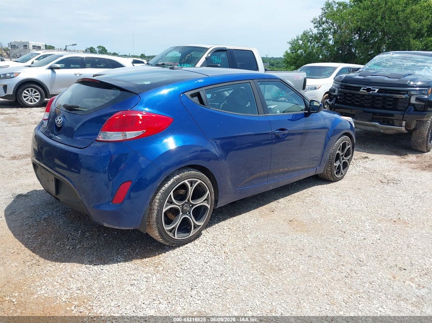 2016 Hyundai Veloster VIN KMHTC6AD5GU283373 IAAI salvage auction — HAIL, Salvage Title, sold $100 on 2026-07-13 (photo 4)