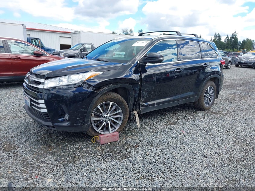 2019 Toyota Highlander VIN 5TDJZRFH7KS924219 IAAI salvage auction — SIDE, Salvage Title, sold $7,750 on 2026-07-22 (photo 2)