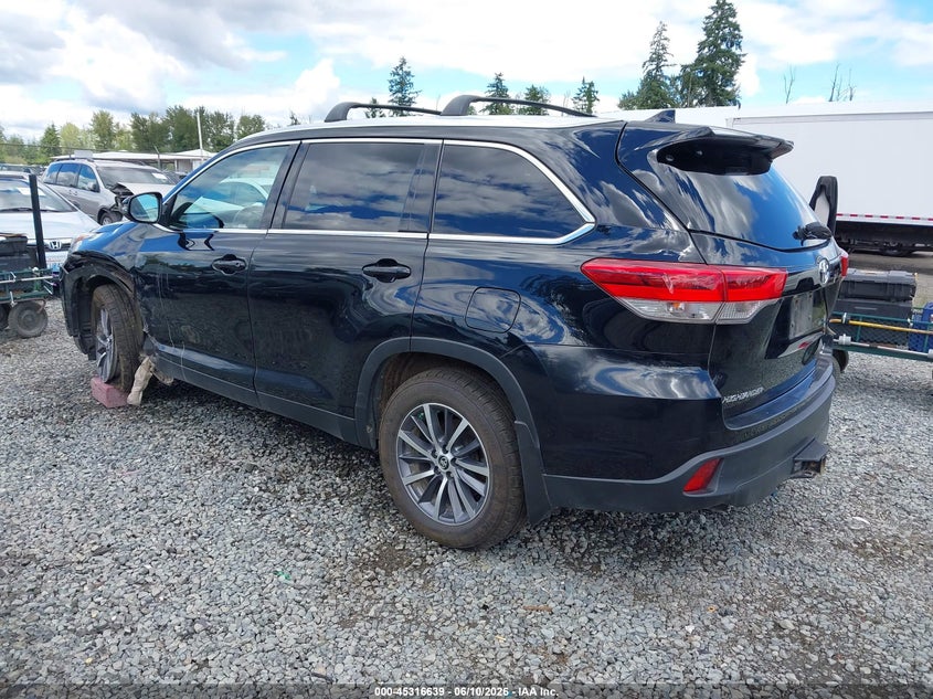 2019 Toyota Highlander VIN 5TDJZRFH7KS924219 IAAI salvage auction — SIDE, Salvage Title, sold $7,750 on 2026-07-22 (photo 3)