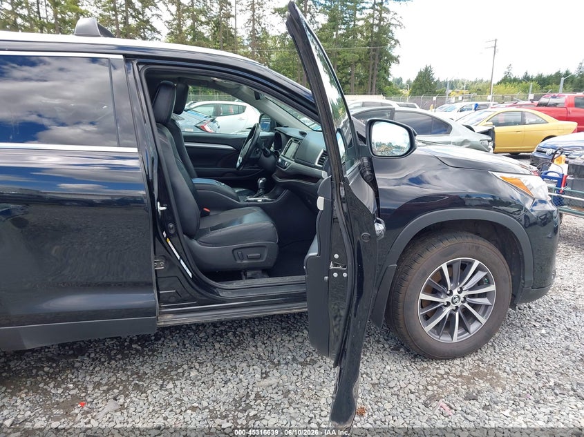 2019 Toyota Highlander VIN 5TDJZRFH7KS924219 IAAI salvage auction — SIDE, Salvage Title, sold $7,750 on 2026-07-22 (photo 5)