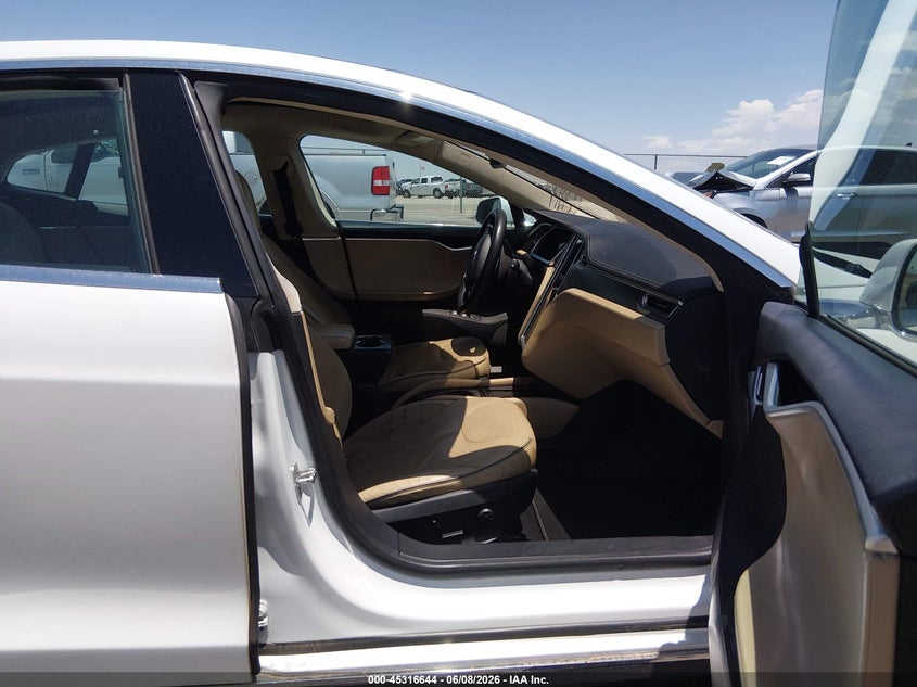 2012 Tesla Model s VIN 5YJSA1DP7CFP01420 IAAI salvage auction — ELECTRICAL, Salvage Title, sold $1,500 on 2026-07-08 (photo 5)