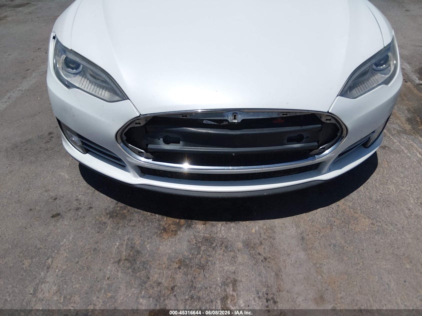 2012 Tesla Model s VIN 5YJSA1DP7CFP01420 IAAI salvage auction — ELECTRICAL, Salvage Title, sold $1,500 on 2026-07-08 (photo 6)