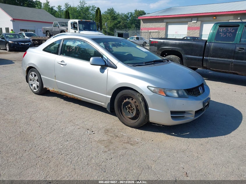 2009 Honda Civic VIN 2HGFG12649H501416 IAAI salvage auction — NORMAL WEAR, Clear (Montana), sold $325 on 2026-08-03 (photo 1)
