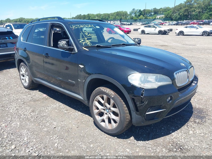 2013 BMW X5 VIN 5UXZV4C50D0G55435 IAAI salvage auction — FRONT END, Mv-907A (New York), sold $2,600 on 2026-07-14 (photo 1)