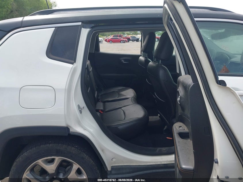 2019 Jeep Compass VIN 3C4NJDCB1KT733624 IAAI salvage auction — FRONT END, Salvage Title, sold $2,200 on 2026-08-01 (photo 8)