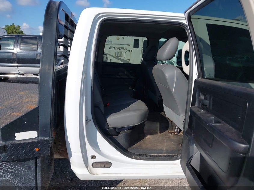 2017 Ram 3500 VIN 3C7WRTCL8HG515118 IAAI salvage auction — FRONT END, Clear (Florida), sold $11,975 on 2026-08-15 (photo 7)