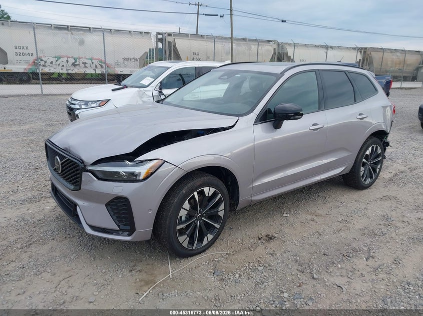 2026 Volvo Xc60 VIN YV4M12RC5T1348749 IAAI salvage auction — LEFT FRONT, Salvage (North Carolina), sold $10,300 on 2026-07-24 (photo 2)