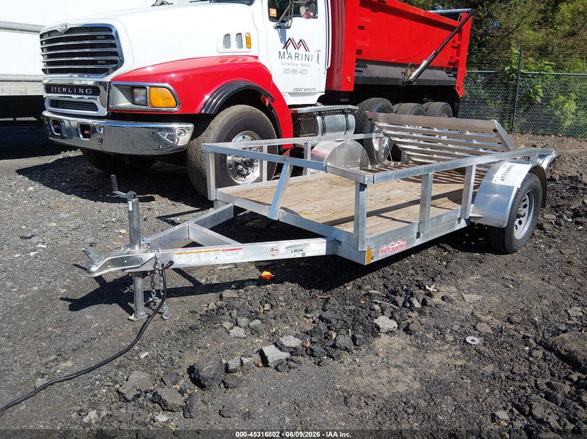 2025 High country Trailer VIN 5WFBU1014SW149547 IAAI salvage auction — REAR END, Bill Of Sale (Connecticut), sold $300 on 2026-07-30 (photo 2)