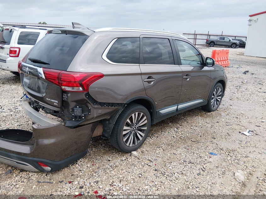 2019 Mitsubishi Outlander VIN JA4AD3A33KZ009044 IAAI salvage auction — REAR END, Salvage Title, sold $4,800 on 2026-07-09 (photo 4)