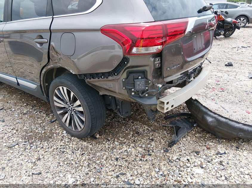 2019 Mitsubishi Outlander VIN JA4AD3A33KZ009044 IAAI salvage auction — REAR END, Salvage Title, sold $4,800 on 2026-07-09 (photo 6)