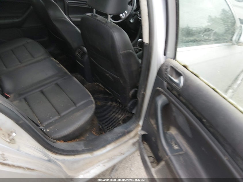 2013 Volkswagen Jetta VIN 3VWPL7AJ2DM667691 IAAI salvage auction — NORMAL WEAR, Salvage Title, sold $525 on 2026-07-22 (photo 8)