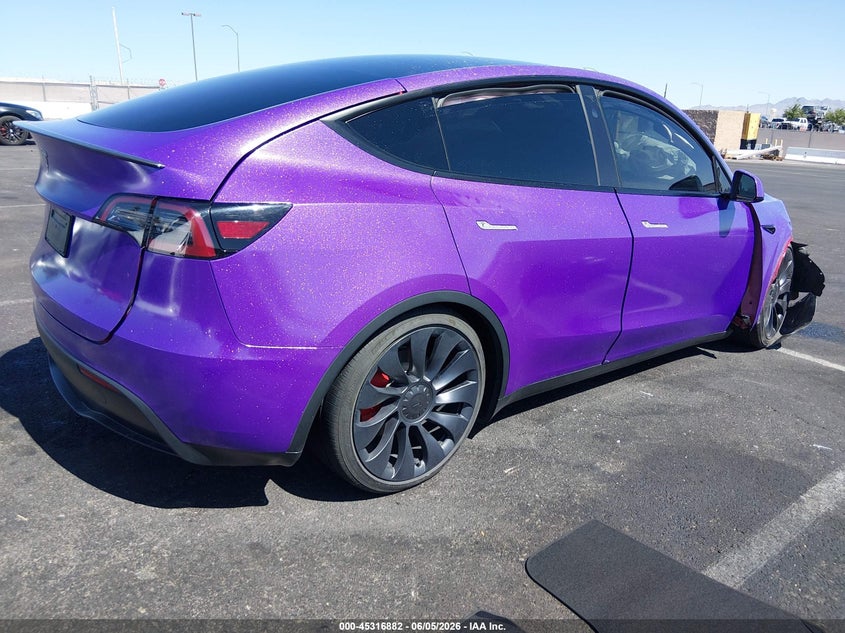 2024 Tesla Model y VIN 7SAYGDEF4RF158975 IAAI salvage auction — FRONT END, Salvage (Nevada), sold $3,150 on 2026-07-30 (photo 4)