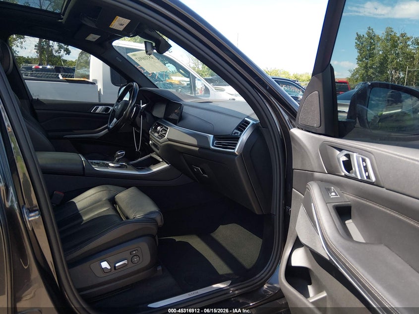 2019 BMW X5 VIN 5UXCR6C59KLL34203 IAAI salvage auction — HAIL, Salvage (Ohio), sold $17,250 on 2026-07-14 (photo 5)