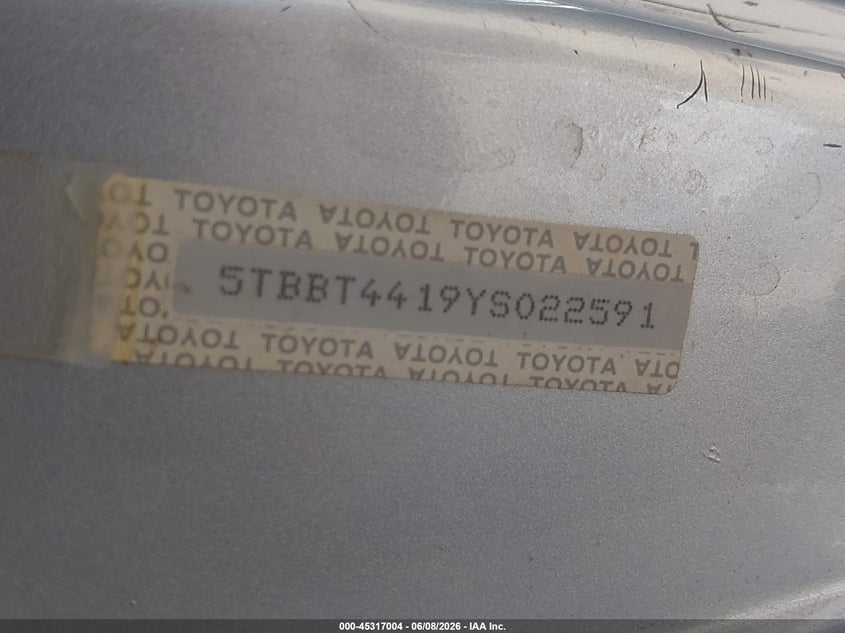 2000 Toyota Tundra VIN 5TBBT4419YS022591 IAAI salvage auction — RIGHT SIDE, Salvage (California), sold $2,350 on 2026-07-22 (photo 9)
