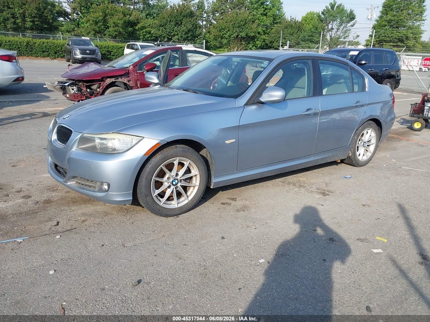 2010 BMW 3er VIN WBAPH7G5XANM48815 IAAI salvage auction — NORMAL WEAR, Clear-Dealer Only (North Carolina), sold $475 on 2026-07-20 (photo 2)