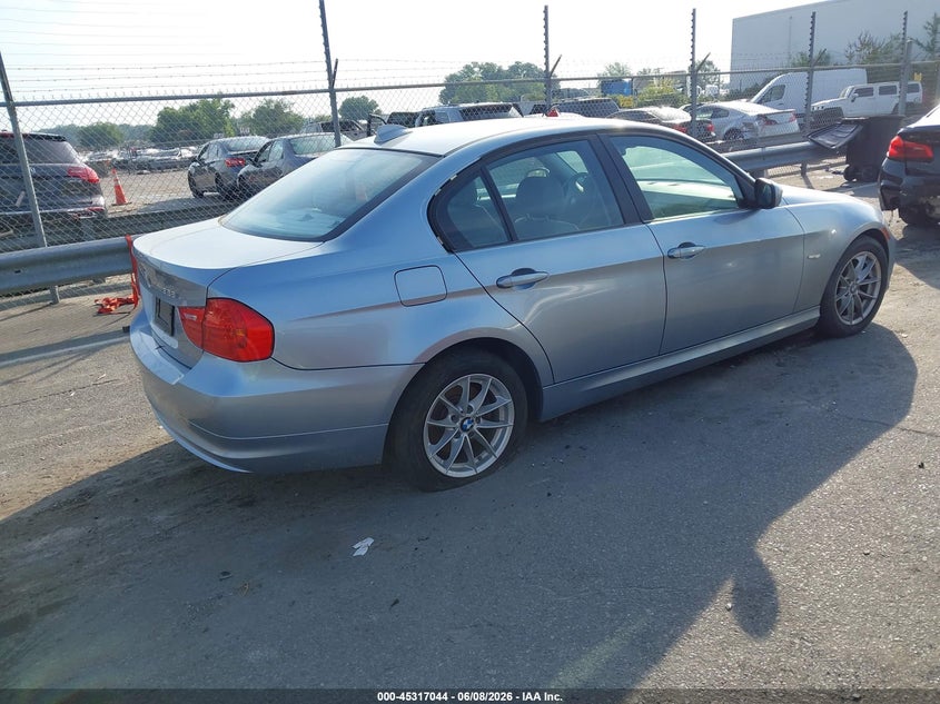 2010 BMW 3er VIN WBAPH7G5XANM48815 IAAI salvage auction — NORMAL WEAR, Clear-Dealer Only (North Carolina), sold $475 on 2026-07-20 (photo 4)