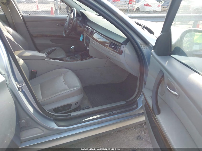 2010 BMW 3er VIN WBAPH7G5XANM48815 IAAI salvage auction — NORMAL WEAR, Clear-Dealer Only (North Carolina), sold $475 on 2026-07-20 (photo 5)