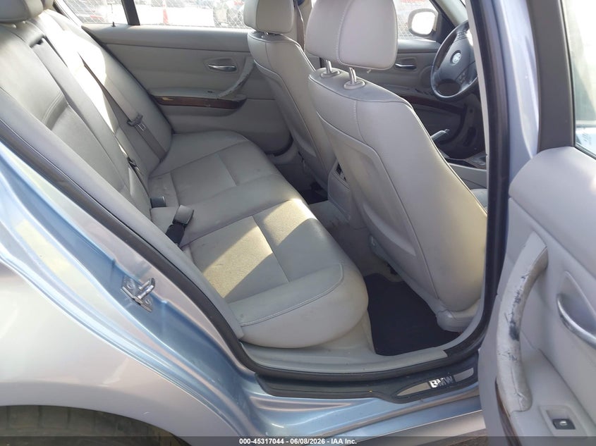2010 BMW 3er VIN WBAPH7G5XANM48815 IAAI salvage auction — NORMAL WEAR, Clear-Dealer Only (North Carolina), sold $475 on 2026-07-20 (photo 8)