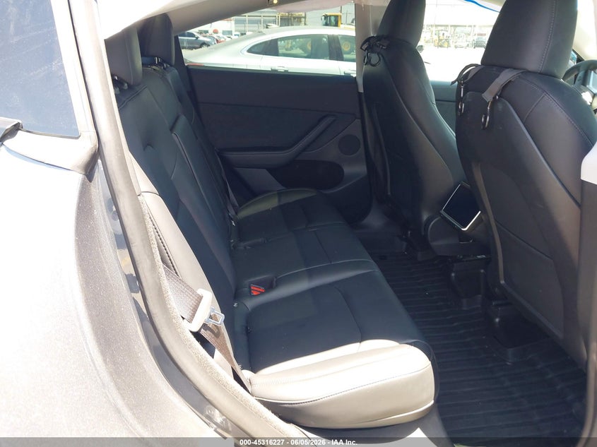 2023 Tesla Model y VIN 7SAYGDEE4PA028874 IAAI salvage auction — FRONT END, Salvage Title, sold $8,900 on 2026-07-06 (photo 8)